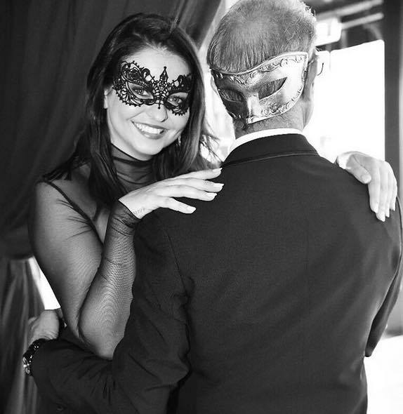 JustPoshMasks's tweet photo. Don’t forget your mask for your #NewYearsEve Celebrations @thebotanistuk Reading 

Guaranteed delivery

https://t.co/DXxEW9hsUj https://t.co/HO7fKe6OvV