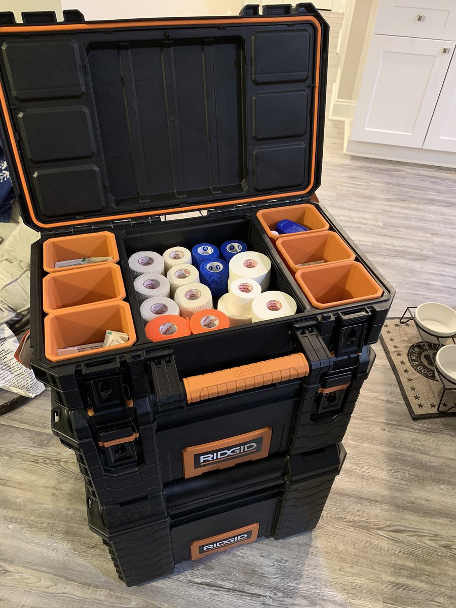 lat_atcki's tweet photo. Merry Christmas to me 😍😍 #AthleticTrainer #ridgid #Waterproofkit @RIDGIDtoday @RIDGIDPower https://t.co/1iemuOLSbo