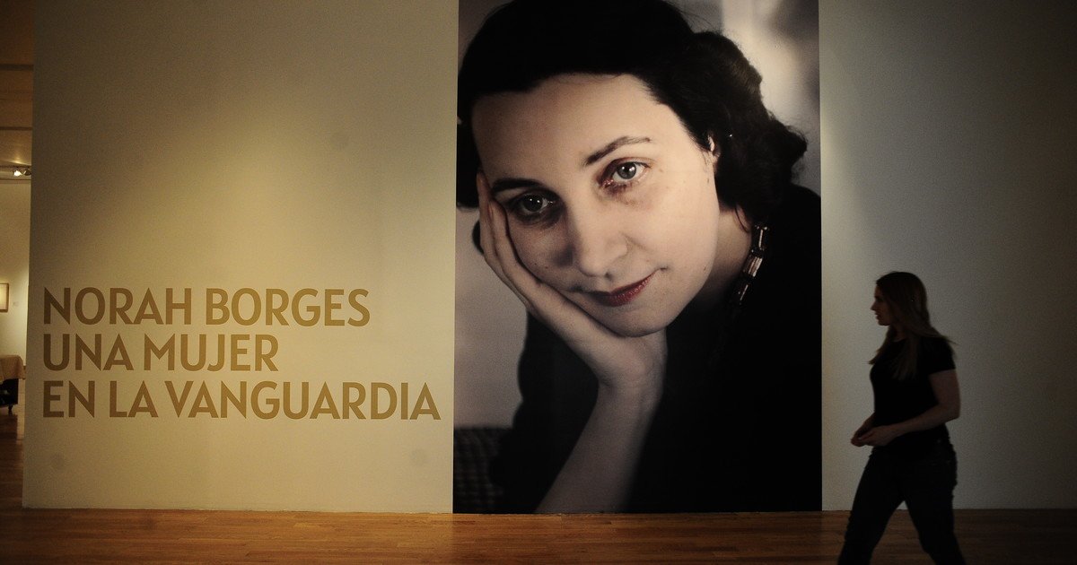 CulturaNacionAR's tweet photo. 🎨👩‍🎨 El Museo de @BellasArtesAR ya inauguró una gran muestra dedicada a Norah Borges, que reúne  más de 200 pinturas, dibujos, grabados y objetos. Se podrá visitar hasta el 1/3, de martes a domingos de 11 a 20 h #gratis. https://t.co/c9zoGzrUfO