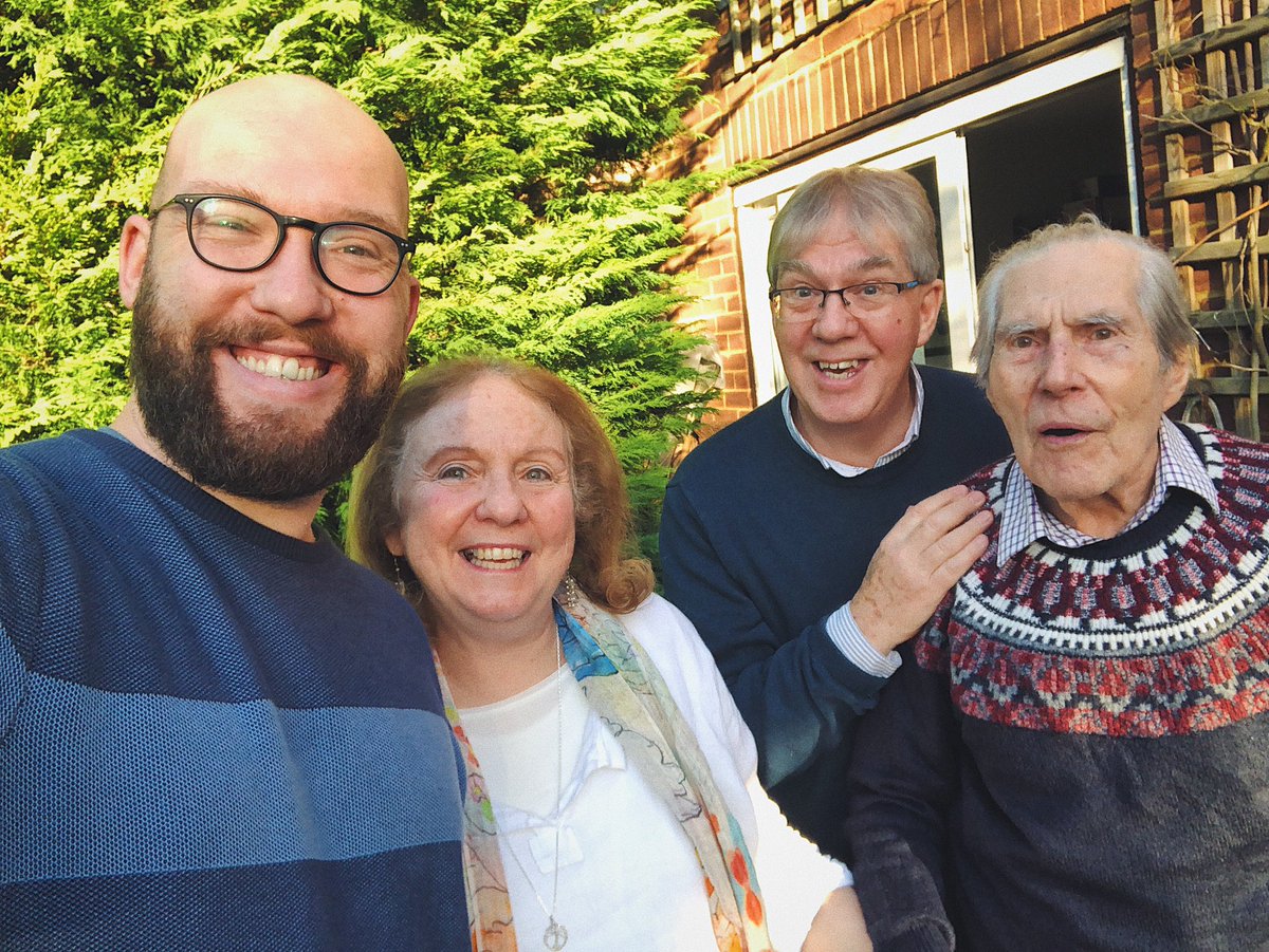 alan_mandel's tweet photo. Day 25. Family. #justgodoit #30dayphotochallenge https://t.co/xqaULKC2gN