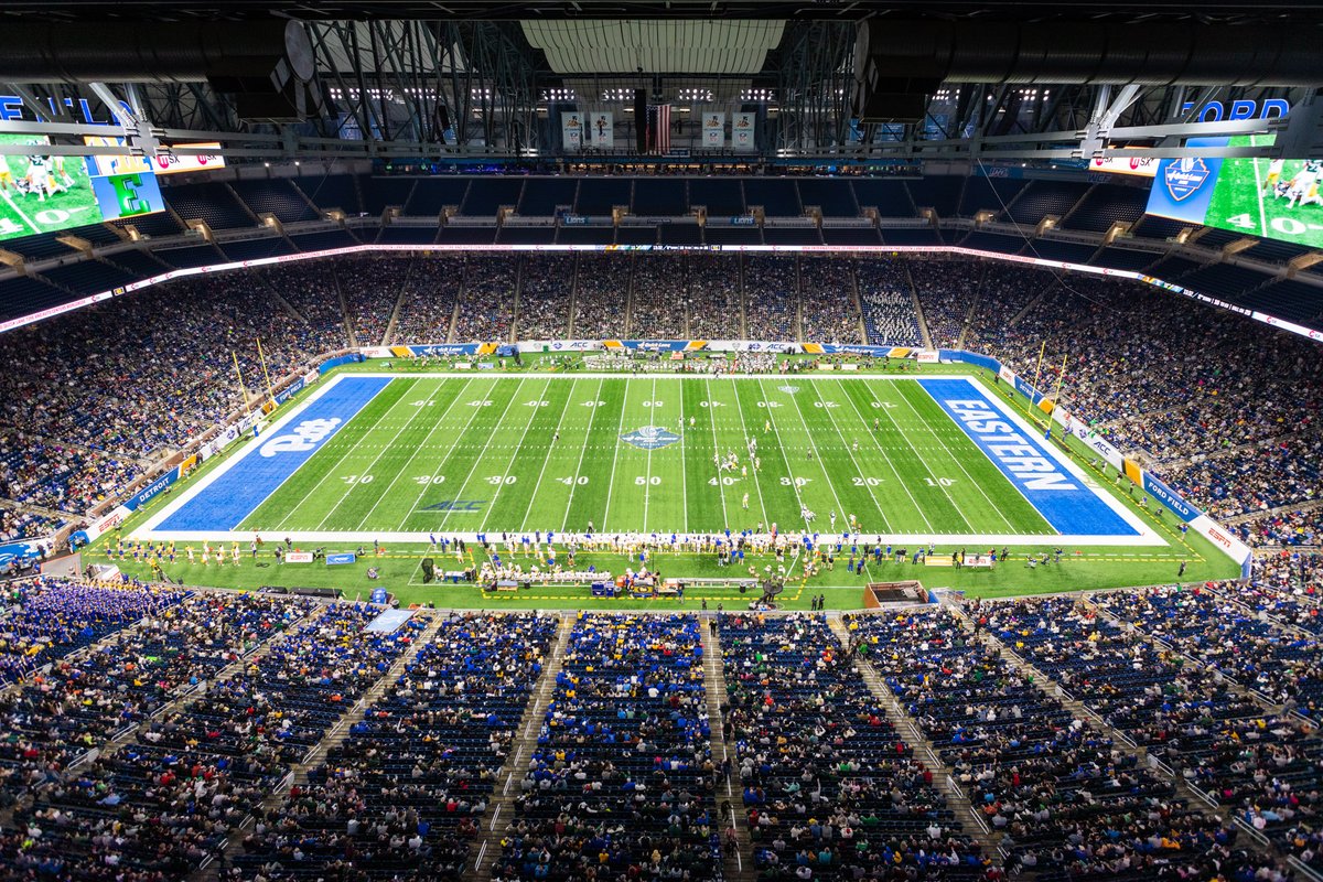 fordfield's tweet image. ‼️ History made ‼️ 

Tonight's attendance of 34,765 at Ford Field is a @quicklanebowl record.

#FordField | #QLB19