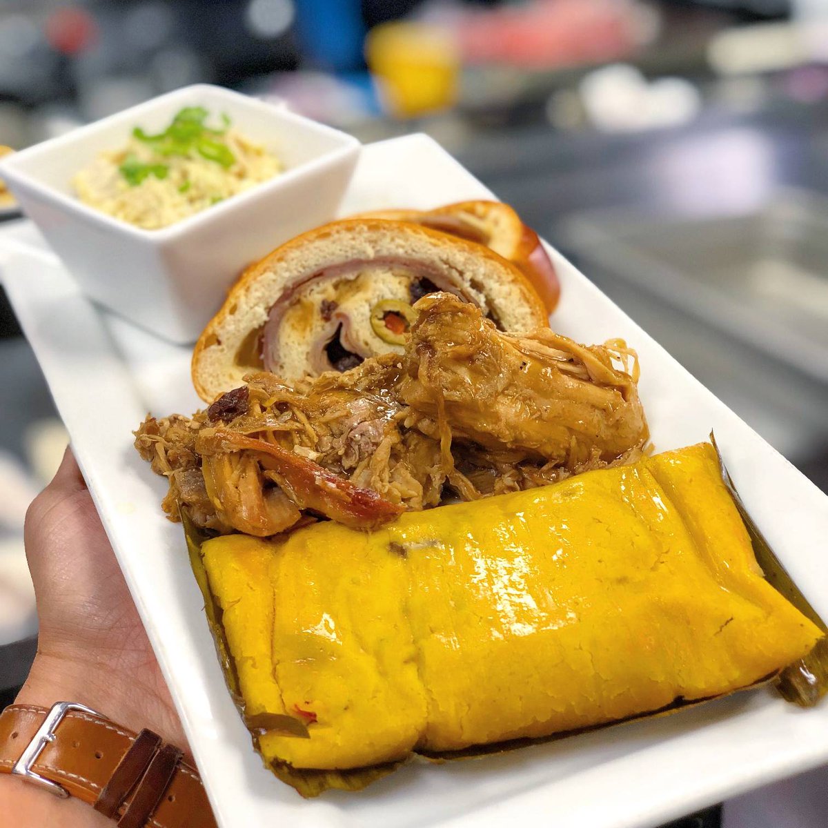 Bocas_House's tweet photo. Order now your New Year's Eve dinner via https://t.co/bE866XQmqV 🔥#BocasHouse https://t.co/0WPif6XBU2