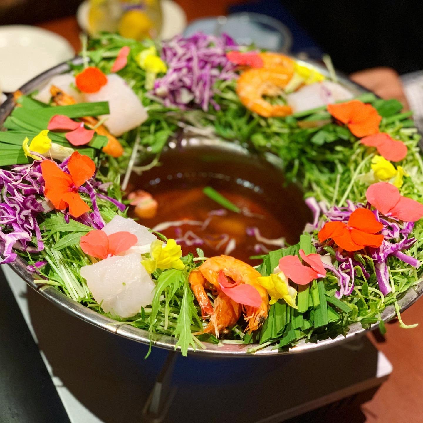 Uzivatel 渋井しほり パンダと肉とチョコレート愛 Na Twitteru 名古屋 かわいすぎるベトナム料理vivilan ヴィヴィラン 海鮮花鍋はかわいいだけではなくって とってもお出汁が個性的で美味しい 美容にも良さそうだし香も素敵すぎる T Co 0e1jiecdsk