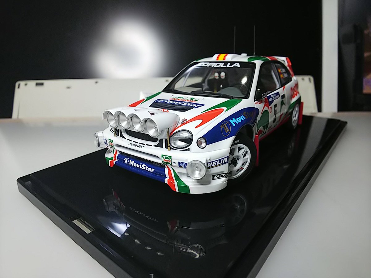 岡崎武士 新連載原稿ストック中 Twitterissa ハセガワの1 24 カローラwrc プラモ作りました ラリーカー のプラモが好きです デカールいっぱい貼れてライトポッドが付いてるから