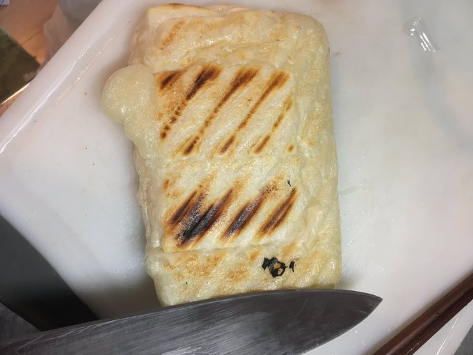 衝撃 ホットサンドメーカーで餅を焼いたら もはやこのためにあるのではないか と自問自答するほど優秀らしい Citrus シトラス