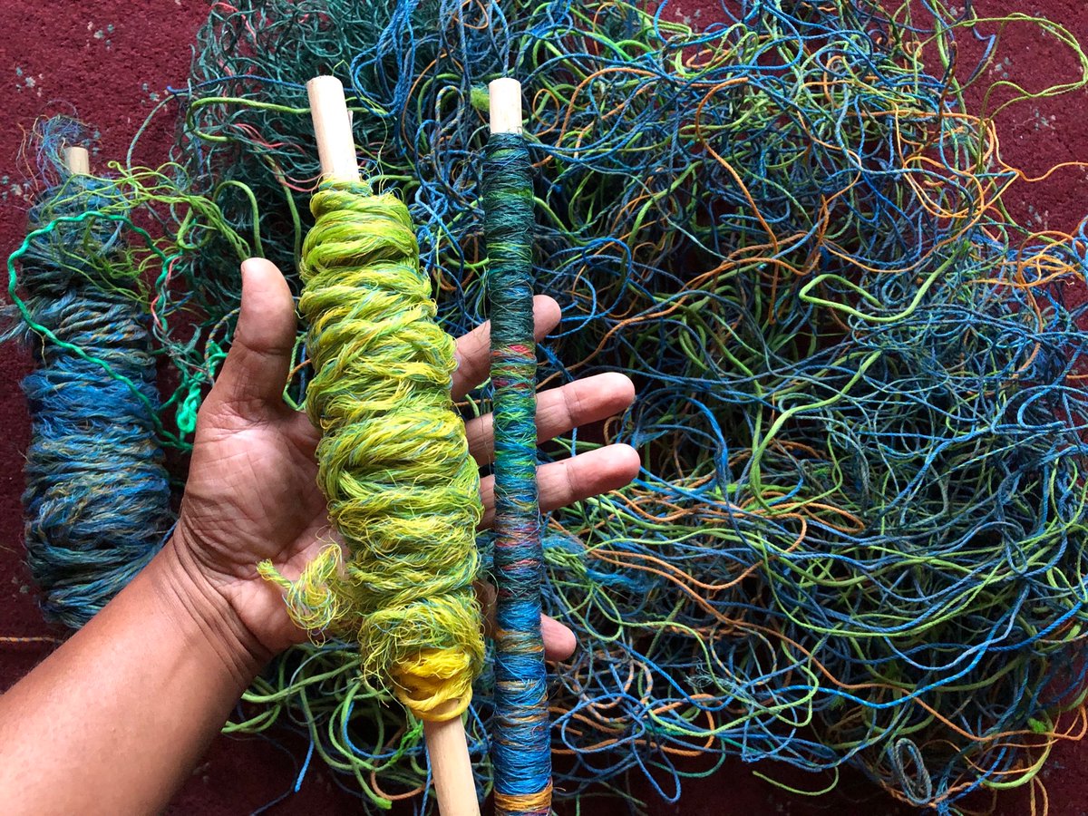 AriBayuaji's tweet photo. @calltoearth I have been collecting abandoned plastic ropes on the beaches for my artwork material! https://t.co/Kp0i37zdcM