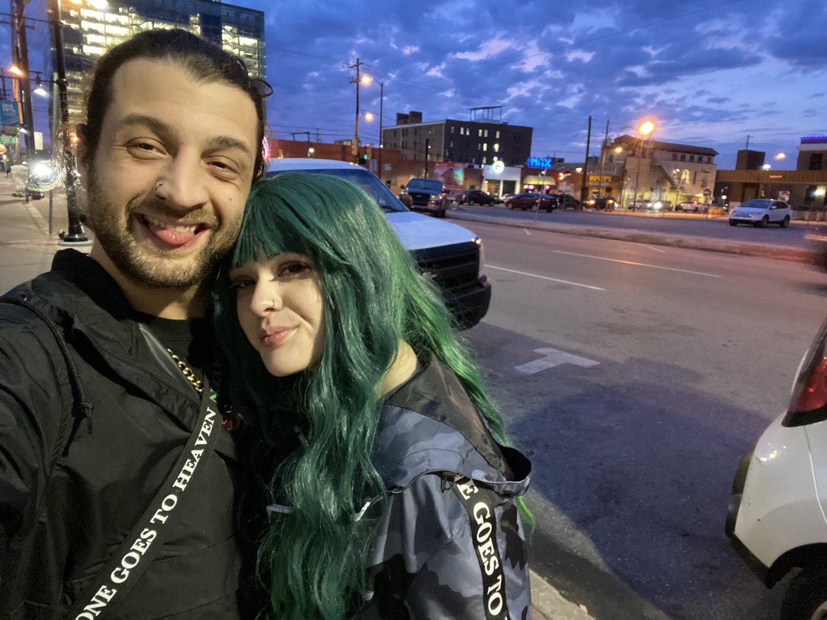 JoshVows's tweet image. Windbreakers are a must on ramen dates❤️#splashproof #noonegoestoheaven @LeftBehind304