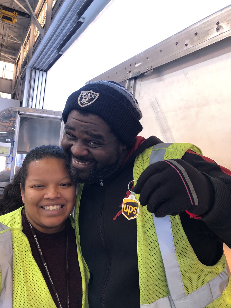 UPS SBD Gateway Twilight tweet media