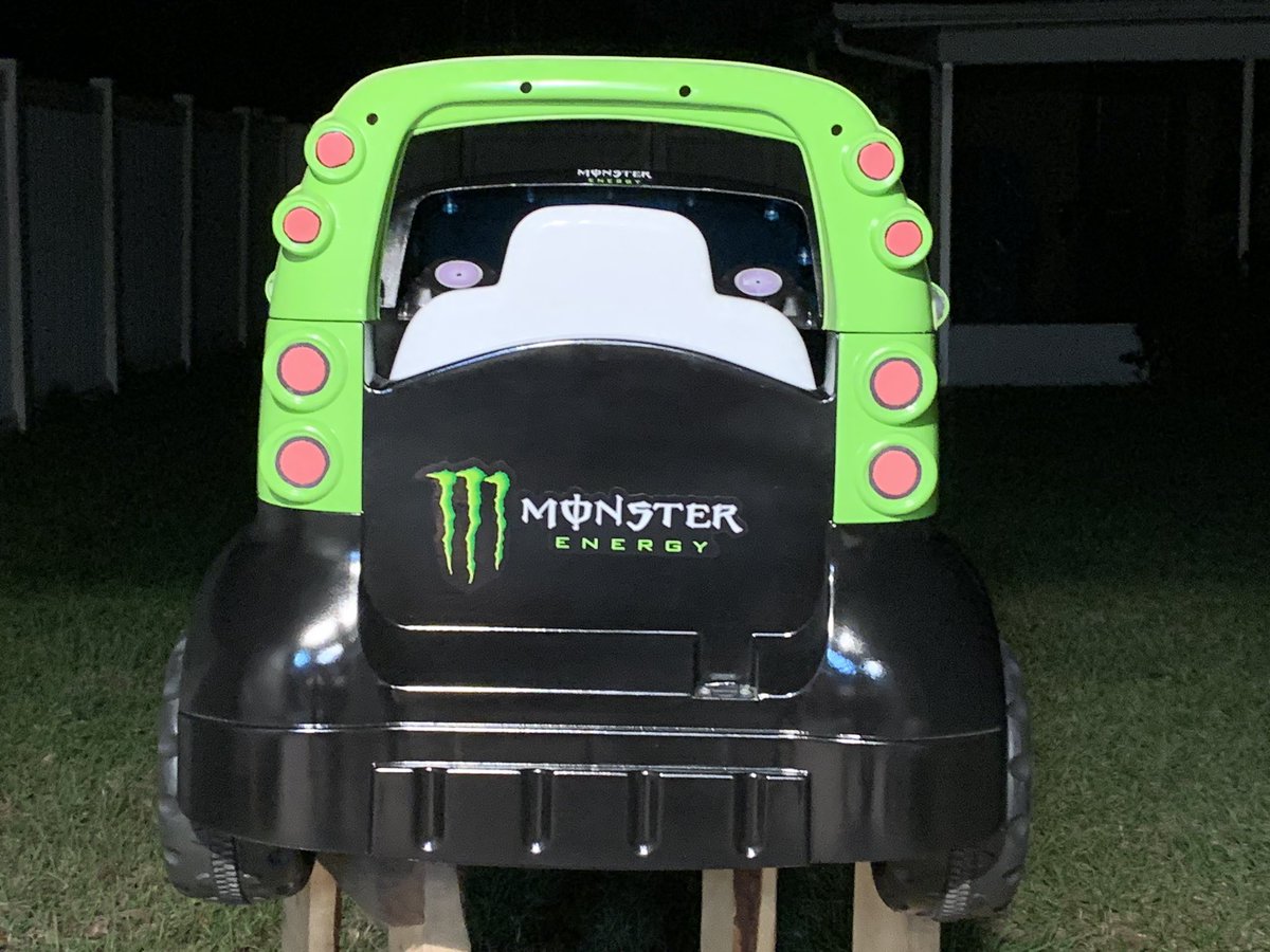 HempTimmy's tweet photo. @MonsterEnergy @KurtBusch @kurtbuschnation Bye-bye Dr. McStuffins there’s a new sheriff in town. https://t.co/5Gr0bkkpRL