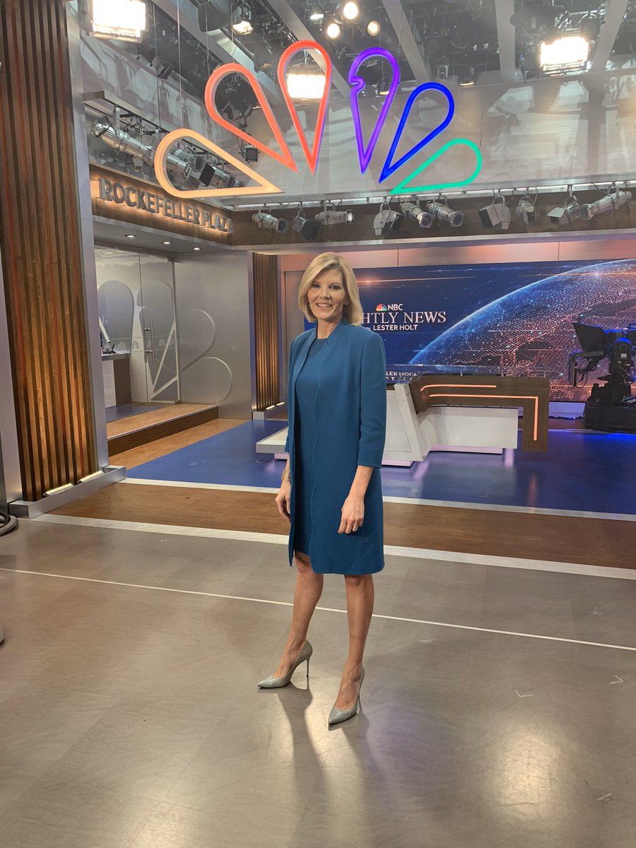 Kate Snow On Twitter Trying To Keep Festive On This Day After Thanks To Olivinegabbro For The Dress Jacket Tonight Nbcnightlynews