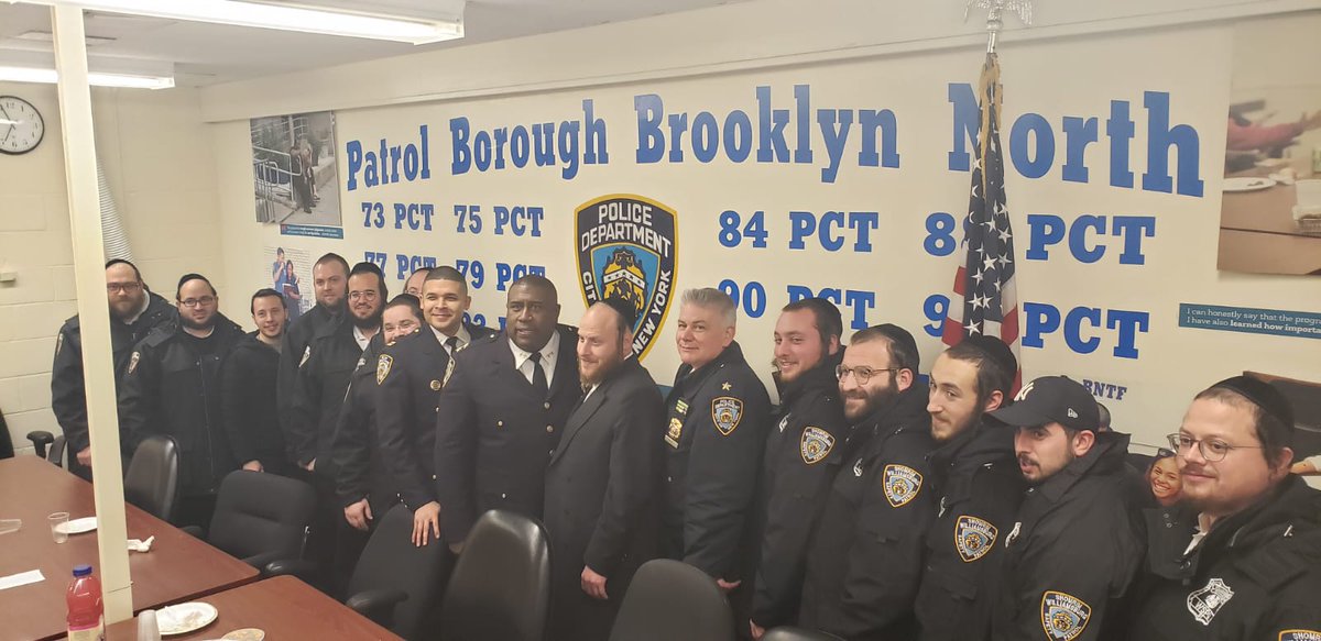 WmsbgNews's tweet photo. Annual #Chanukah #Menorah lighting in #Williamsburg at the #90Pct held this evening, attended by @NYPDBklynNorth Asst. Chief Maddrey and Deputy Chief Campbel, @NYPD79Pct and @NYPD90Pct Commanding Officers, @assemblymanjoe along with community leaders and @WspuShomrim volunteers. https://t.co/HctIUSbyC3