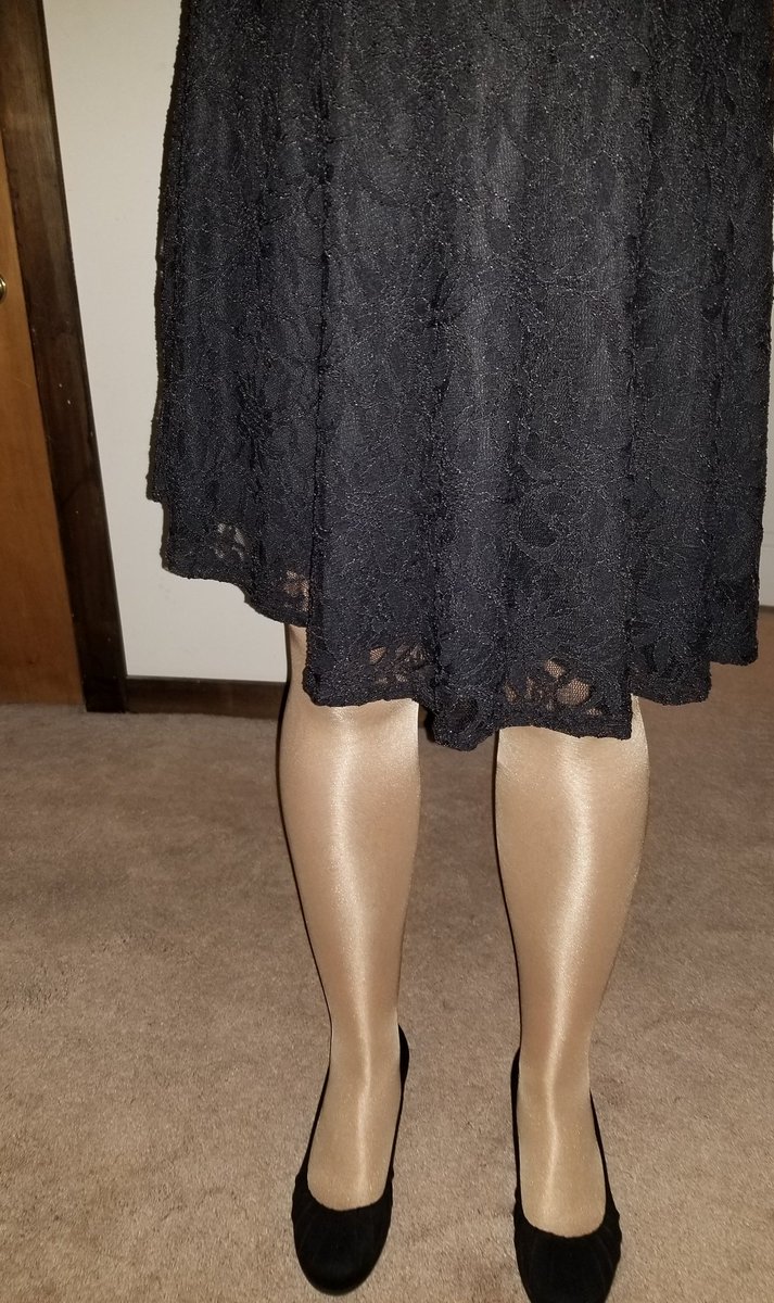 TK0386's tweet photo. #ootd #outfitoftheday #dress #nylons #tights #pantyhose #collants #collant #strumpfhose #leggsintights #legsinnylon #wearwhatyouwant #nylonlegs #officefashion #dresshowyouwant #dresshowyoufeel #shinyhosiery #feetintights #pantyhosefeet #nylonfetish #layers #nylonlayers https://t.co/qpiSQnQcKe