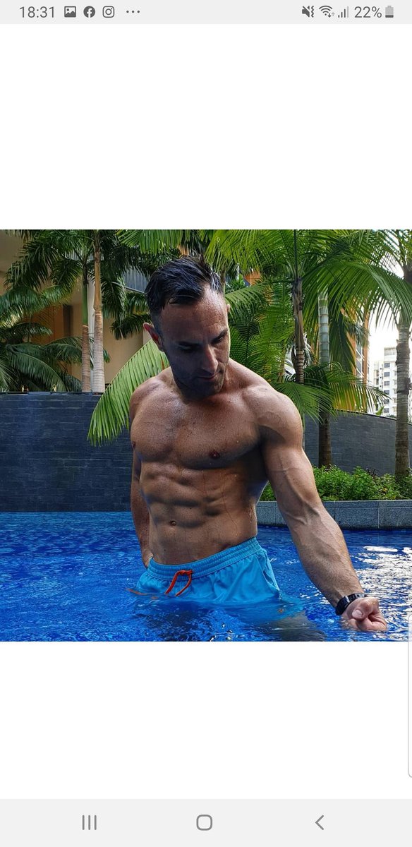 Kettlebellsman's tweet photo. Your body can stand and achieve everything in natural way it's your mind you have to convince 1st!
My last week in Singapore has begun stay tuned for the launch of my online training programs๐
Let's get the body we deserve in 2020
#filife #fitness #motivation #boxingday #fitspo https://t.co/JveKHQuczQ