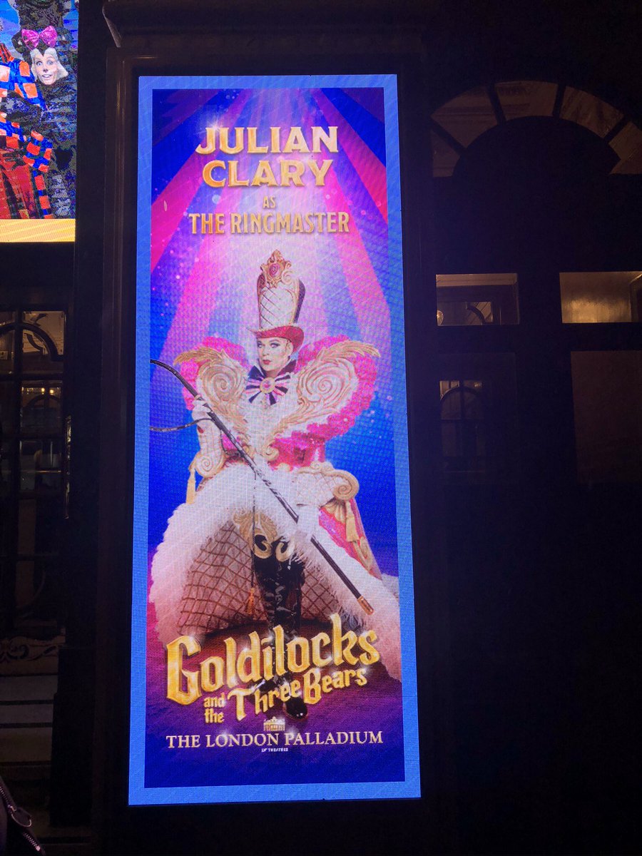 Another brilliant show @PalladiumPanto👏🏻- our Boxing Day family tradition! Spectacular, colourful, sparkly sets/costumes😵 and @JulianClary’s hilarious one-liners!🤣 #PaulOGrady @paulzerdin @garywilmotactor #MattBaker #NigelHavers were all fantastic!😍 #PalladiumPanto #Goldilocks