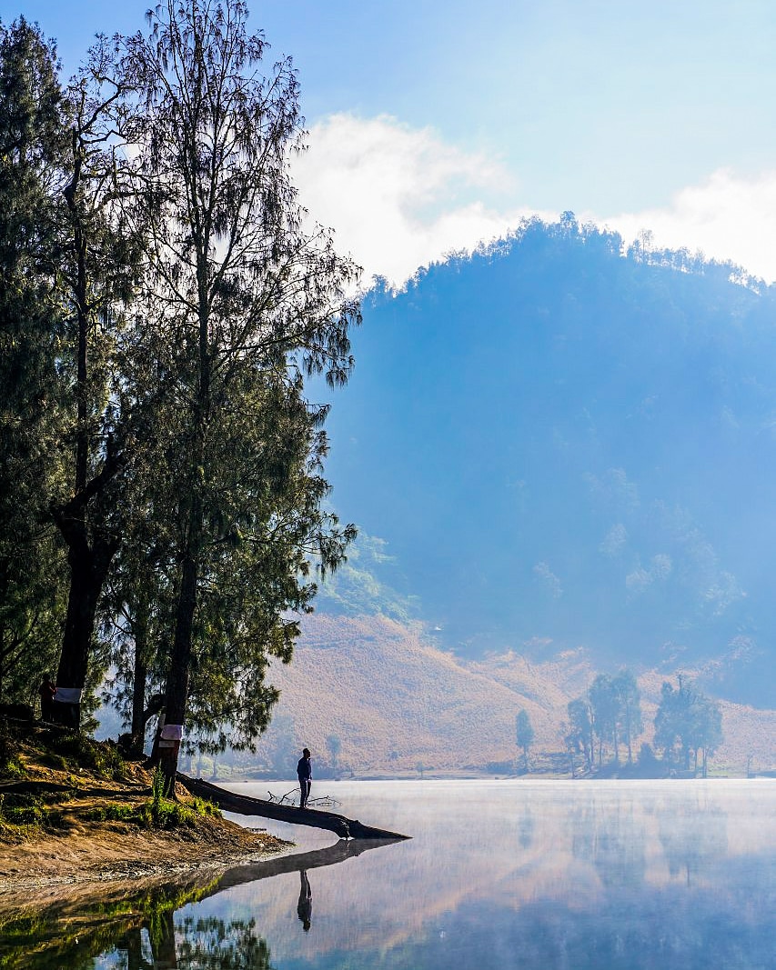 SharelIshak's tweet image. Go for an adventure and leave all those nonsense behind.

Salam Jumaat.

#kahfi