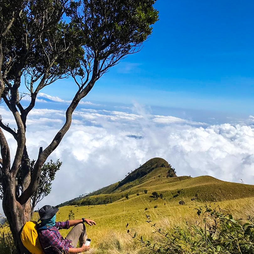 SharelIshak's tweet image. Go for an adventure and leave all those nonsense behind.

Salam Jumaat.

#kahfi