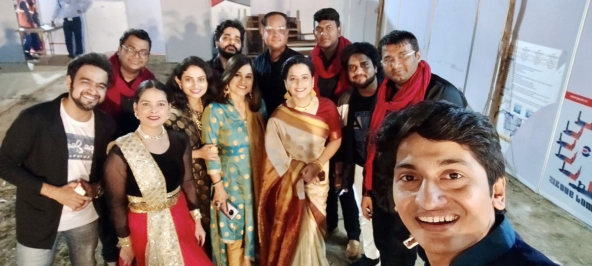 ck_live10's tweet photo. Dombivali Gymkhana Mohotsav Presented by Zee Team...! 📸 

#proud #dombivalimohotsav2019 #housepack #ganapatibappa #swarajyarakshaksambhaji #sambhajirajechhatrapati #performance #musiclife #zeemarathi #team #awesomeaudience #bigbibgthanks #hugs https://t.co/WcO5lfJ4Se