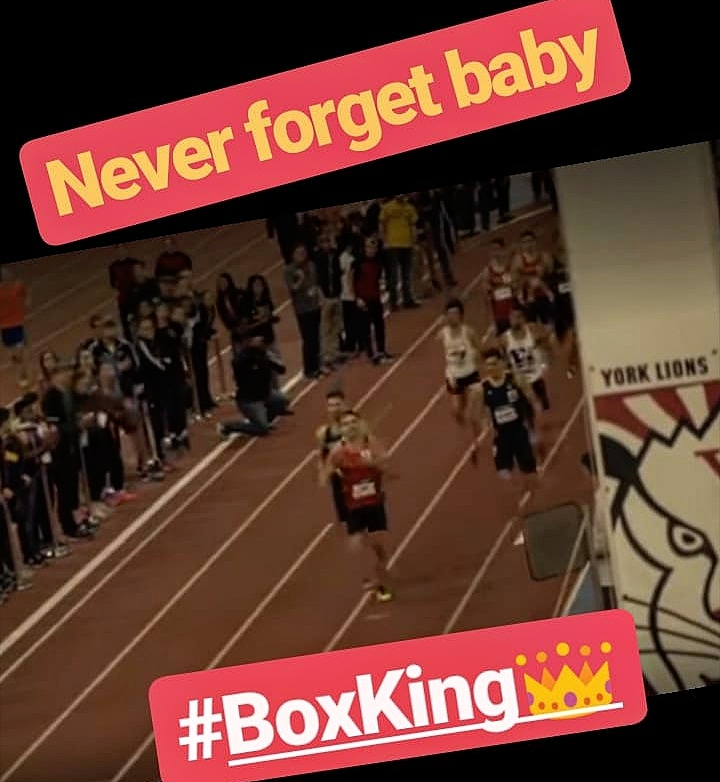 RunningHotTakes's tweet photo. For a few moments, we were not worthy. Happy boxing day. #BoxKing👑 https://t.co/NLvH2wYmzP