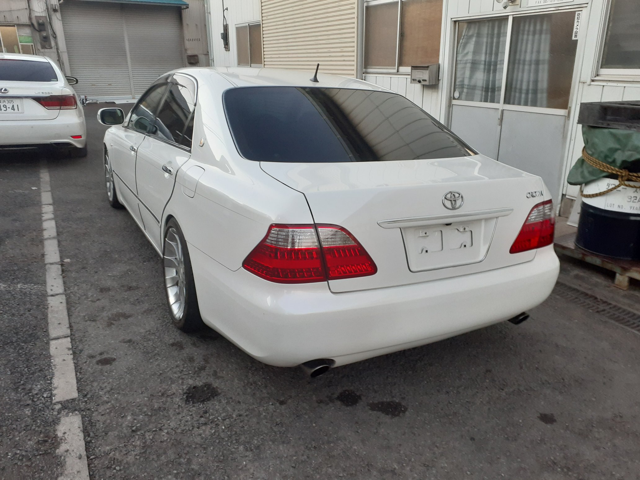 تويتر 龍聖a K Aみっチー على تويتر うちのじーの車 笑 トヨタ クラウン 18クラウン Vipカー 化石 ヤン車 T Co B0jlym8z9u