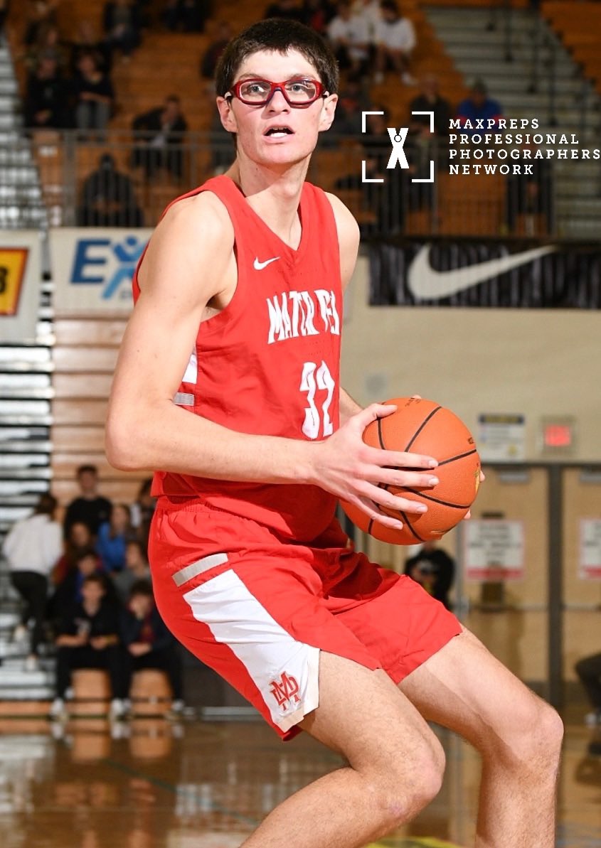 CandidEyePhoto's tweet photo. @MaterDeiHoops beats @TheSaderNation 77-52 in the first round | #LSI2019 #LSI24 @LSInvitational #LesSchwab #MaxPreps @PrepHoopsOR @hssports_olive #Opreps (📷 by Brian Murphy / https://t.co/97Nb9fYpf4) https://t.co/pmVCU8RXWe