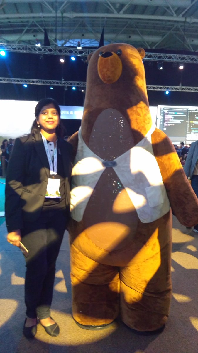bhava22's tweet photo. LiveArea (PFSW company) @ Salesforce Trailheadx 19.#PFSW #LiveArea #TDXIndia19 https://t.co/AsJDU6NfvP