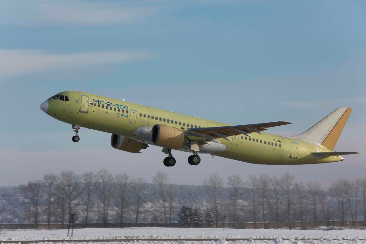 #Irkut carried out the the maiden flight of the fourth #MC21-300 flight on Dec 25.
The duration of flight was 1 hour 40 minutes at an altitude of 3000 meters at a speed of up to 500 km / h.