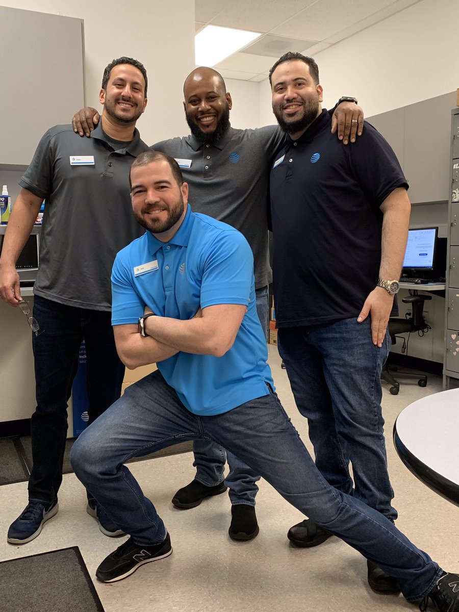 BiscayneStore's tweet image. A rising tide raises all boats at the Bay! 13 Biz experts for 2019👈Congrats Rob &amp;amp; Willie for becoming biz expert! “I can't change the direction but I can adjust my sails to reach my destination.” @preciouszmoment @Sumitra_Coote @jrluna11 @efrenfavela @saidycamacho1 @JasonJj5839