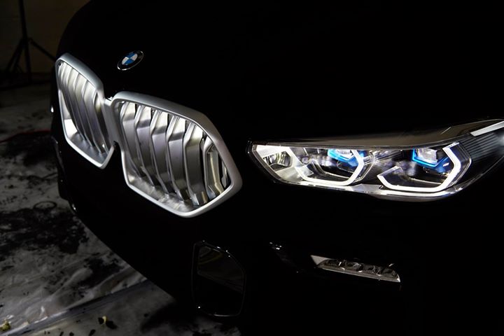 BMWCapeTownCity's tweet photo. Did you know that Vantablack is not a simple color pigment, but a coating of carbon nanotubes? #AutoAtlanticBMW https://t.co/JxVY0ipU5r