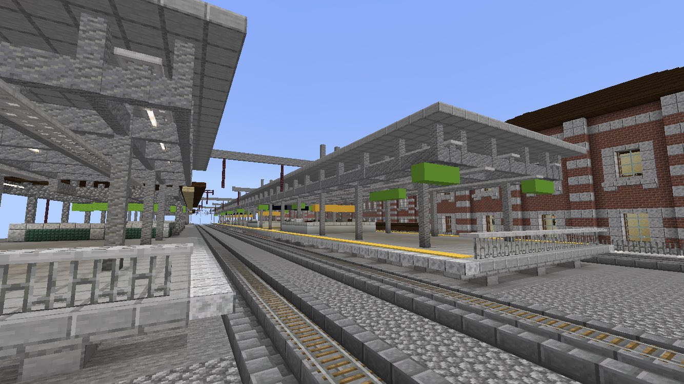 黒樫市 Minecraft現代都市開発 黒樫駅 大規模改修工事 ホームと上屋の建て替えを実施 エスカレーターの設置とエレベーターの設置を予定 3 4番線はホームの上屋と架線柱を流用した Minecraft Minecraft マイクラ マイクラpe T Co