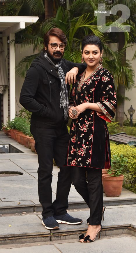 t2telegraph's tweet photo. Prosenjit and Jaya Ahsan on how they worked on their rhythm, use of space and acting style for #Robibaar

https://t.co/WP5ugfqEau

@prosenjitbumba @JayaAhsan2 https://t.co/DfG4CvYwmM