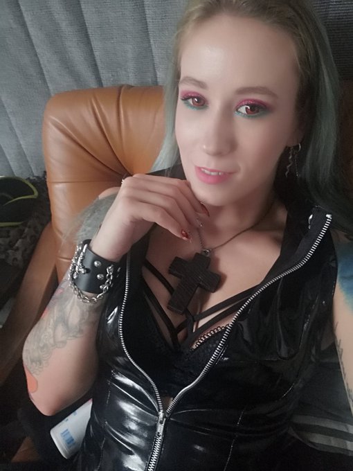 Hey guys! 😘Visit our store. We upload new clips every week!🥰🔞➡️https://t.co/pms92zYeu3 #smiley #fetish<a href="/tag/bdsm"class="tags"><span>#bdsm</span></a><a href="/tag/follow"class="tags"><span>#follow</span></a><a href="/tag/highheels"class="tags"><span>#highheels</span></a><a href="/tag/fetish"class="tags"><span>#fetish</span></a><a href="/tag/tattoos"class="tags"><span>#tattoos</span></a><a href="/tag/smiley"class="tags"><span>#smiley</span></a>