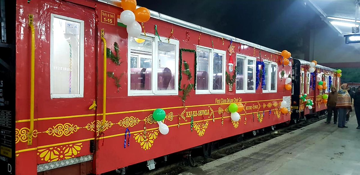 iarunmani's tweet photo. केंद्रीय रेल मंत्रालय ने कालका से शिमला के बीच नई ट्रेन "हिम दर्शन एक्सप्रेस" की शुरुआत की है, जो मुख्यतः हिमाचल के पर्वतीय क्षेत्रों में आने वाले पर्यटकों की सुविधा को ध्यान में रख कर बनाया गया है। #HimDarshanExpress https://t.co/LumD1yoqsp