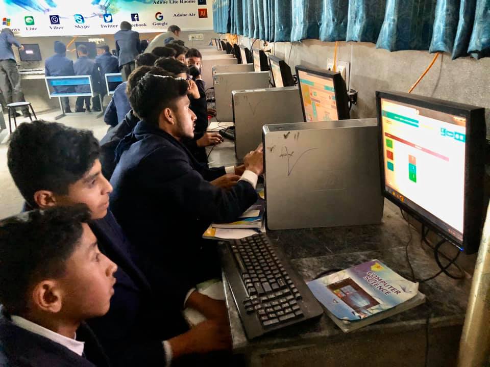EarlyAgeProgram's tweet photo. Early-Age Programming Winter Boot Camp 2019 under the supervision of Information Technology Board, Khyber Pakhtunkhwa at Jinnah Basic School &amp; College,Mansehra. #KPITB
@shabazkn @RafiusShaan_ https://t.co/TduBU7KS2O