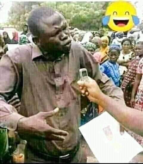 piyosiphiwe's tweet photo. @miss_andisa I don't know what they are doing inside the pool shem, we dance around it mos. We are losing our culture as black people nou 😂😂 https://t.co/7g5uQ4ufj6