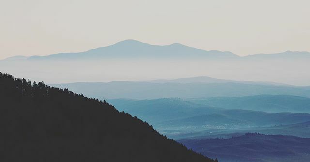 calfredop's tweet photo. #pratomagno #pratomagno1592 #hiking #italy #mountain #landscape #italia #igersitalia #paesaggio #tuscany #toscana #haze #sunset #picoftheday #wonderful https://t.co/SeYqJm0Whh
