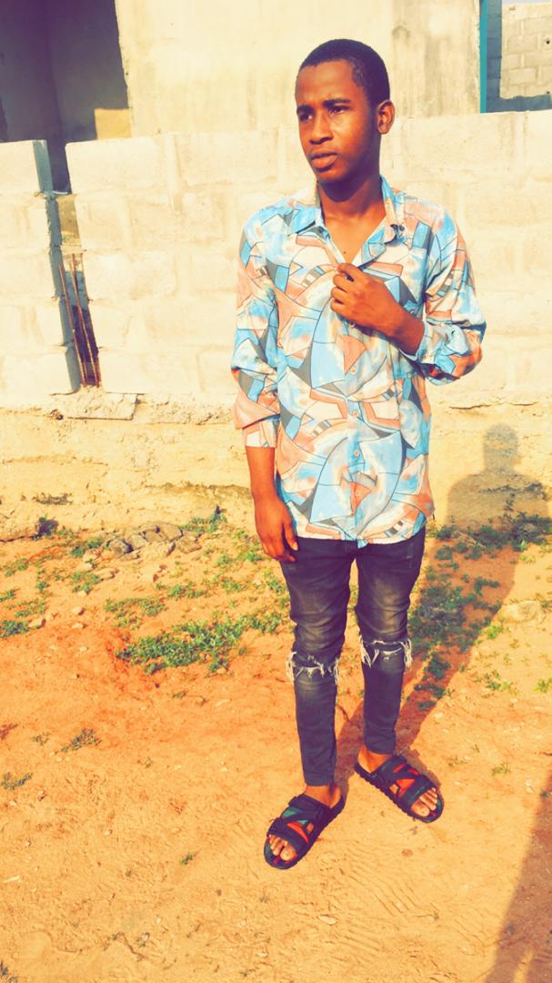 joy_certified's tweet photo. Love me while you can cause time no dey...
Fine boy association
#freshbaby
#Adefemi https://t.co/ZHhFSIlPM4