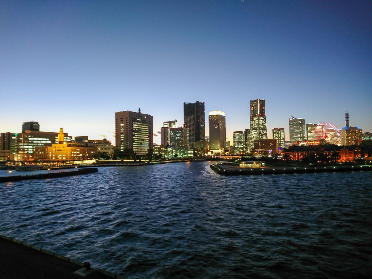 あぼ 上京八周年 みなとみらい 強風でスマホが常に震えるので夜景モードでブレないように撮るのが至難だった 横浜市 大さん橋 夕焼け ファインダー越しの私の世界 明るい写真をお届けし隊 横浜に行きたくなる画像貼ろうぜ あぼ 上京八周年 みなとみらい 強風でスマホが常に震えるので夜景モードでブレないように撮るのが至難だった 横浜市 大さん橋 夕焼け ファインダー越しの私の世界 明るい写真をお届けし隊 横浜に行きたくなる画像貼ろうぜ