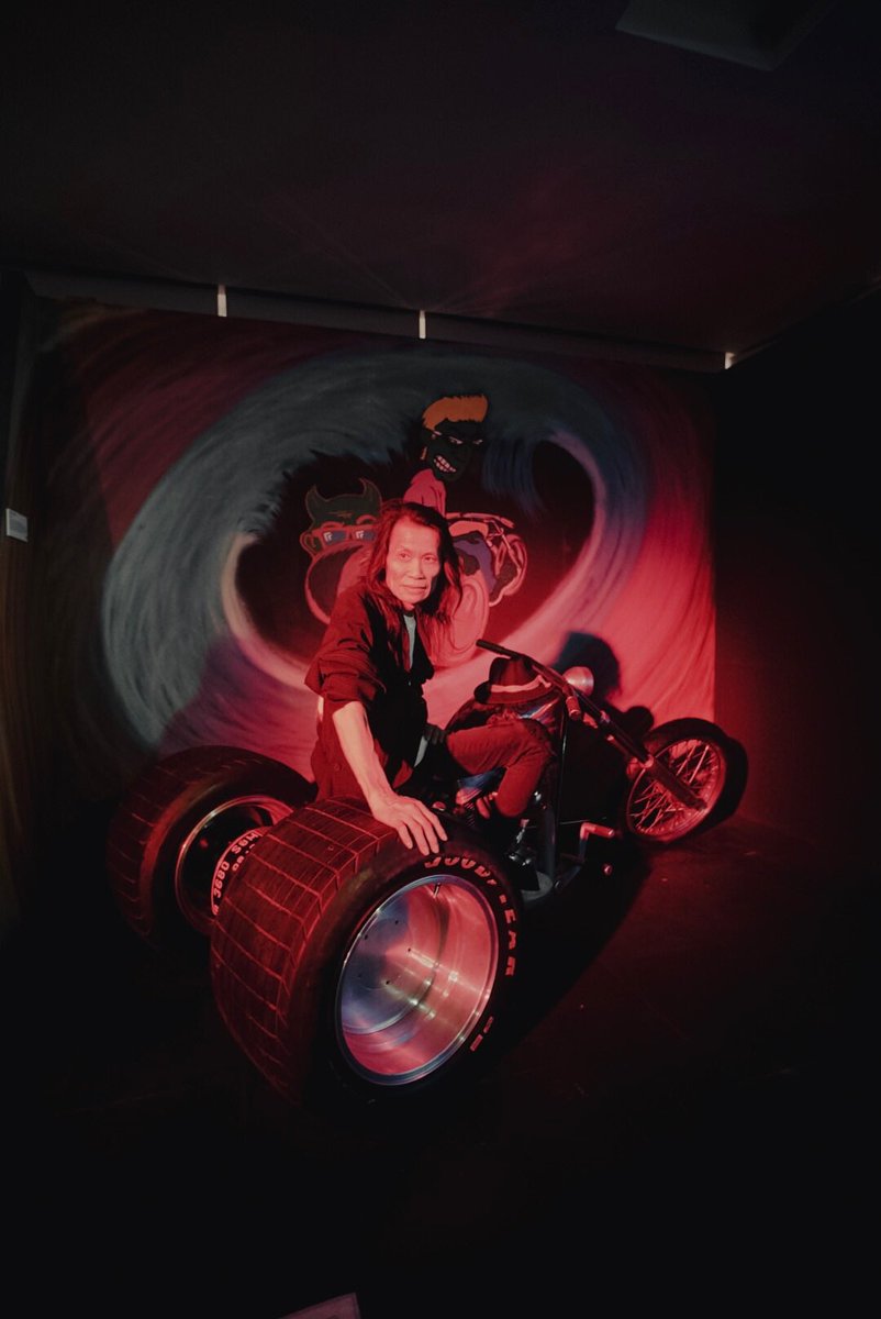 Motor ke 11 yg dipajang di Fantasy World <a href="/iimsmotobike/">IIMS Motobike Show</a> masih tetep di event ini, motor ban 3, dgn 2 ban formula 1. Mesin 2100 cc patut jadi raja motor lah