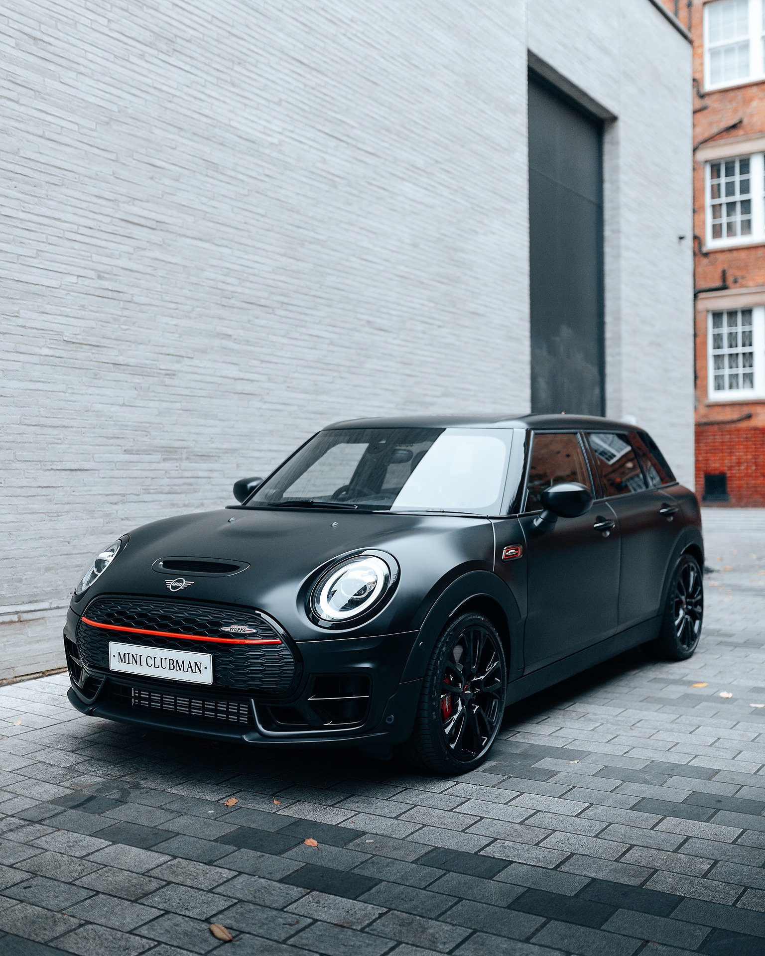 bezorgdheid Koreaans Betrokken MINI Park Lane on Twitter: "Boasting up to 306 horsepower, the John Cooper  Works line is developed for those who demand the ultimate in performance  engineering and styling. Who else loves our