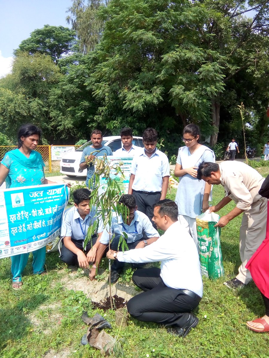 Plantation🌱 Activity: SRMPS joined the small #plantationactivity at Jhulelal ground 1 organized by ' Prithvi innovations '.