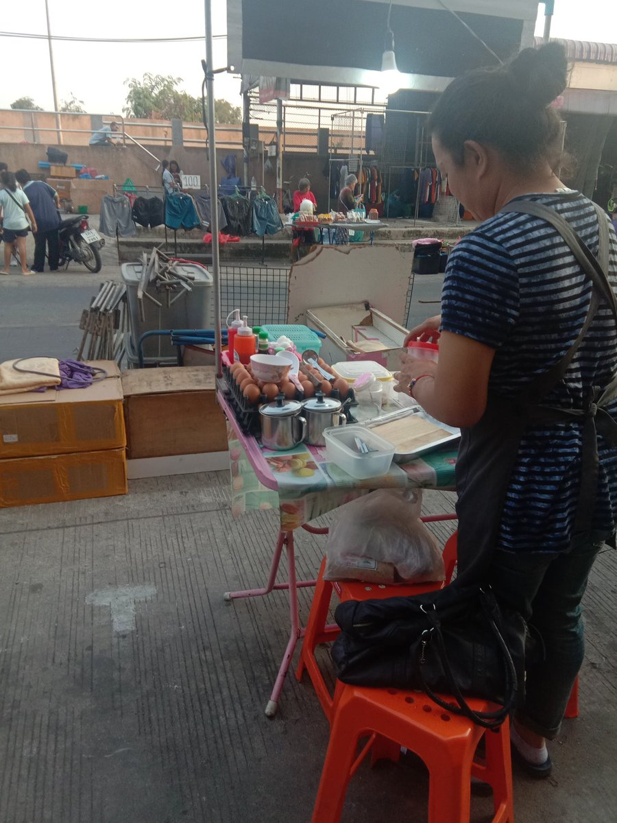 มาขายข้าวงับ😋