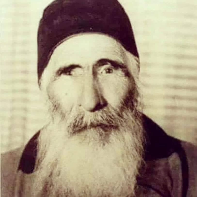 ir7aim's tweet photo. آخر جندي في دولة الخلافة العثمانية ، بقي يحرس المسجد الأقصى حتى عام 1982م الى أن توفي بعمر 93 سنة..رفض تنفيذ الأوامر بالانسحاب من القدس والعودة إلى دياره (تركيا)"لأن القدس فوق الأوامر" وعندما سألوه بعد عقود وهو مازال كالطود شامخا لم يغادر مكان حراسته، لماذا لم تعد؟ أخبرهم " بأنه https://t.co/UM18YPVQbQ
