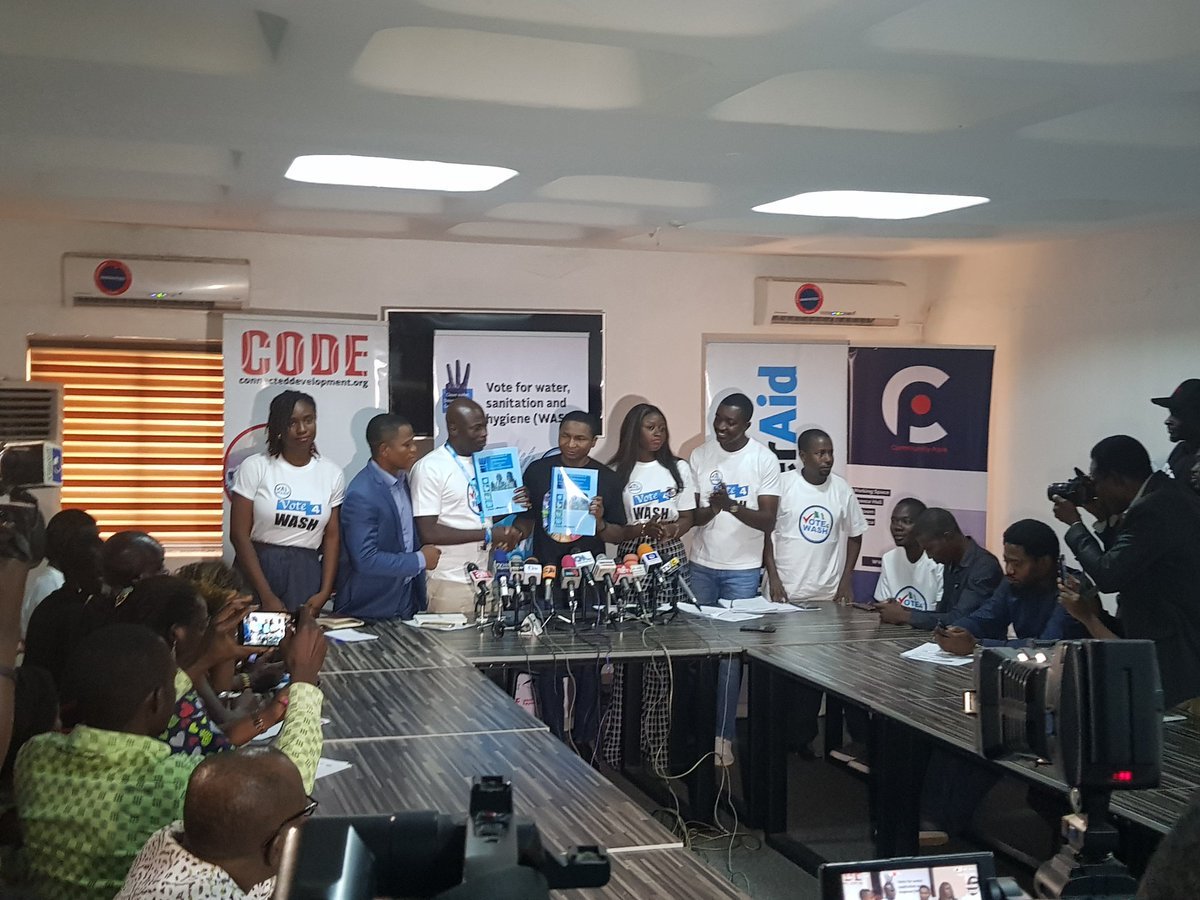 Connected_dev's tweet photo. In Jan, CODE in partnership with @WaterAidNigeria Nigeria launched a national campaign #Vote4WASH In a bid to prioritize & mainstream water, sanitation & hygiene in the #NigeriaDecides2019 setting up platforms for politicians & citizens to hold conversations on policy proposals. https://t.co/DTUQSm3XOm