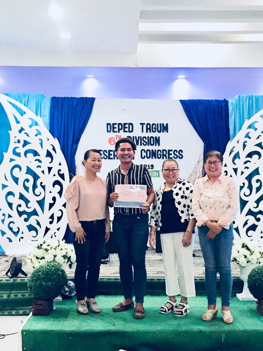 nicolelificent's tweet photo. Being a researcher requires inspiration and constant dedication. And yes! We survived! ✊🏻
Thank you Lord for the gift of wisdom and encouragement. For always there for me along with my journey. 💕
📍DepEd Tagum 6th Division Research Congress 2019
#PosterPresenter https://t.co/snEs2yegn9