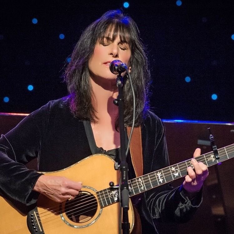  Pattie                   Happy birthday 
to Karla Bonoff 