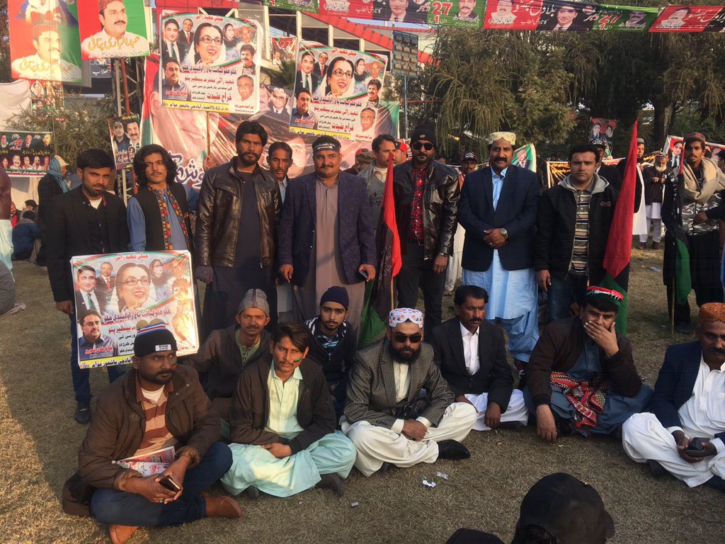 KashifShoroPPP's tweet photo. #PPPP #Rawalpindi_Jalsa #27th_December
PS-62 Hyd Jaiyalas At Jalsa Gaah
Jeay Bhutto
Jeay Shehzada @BBhuttoZardari
Jeay @jamkhanshoro
Jeay @kashifshoroppp
Jeay @bilalshoro https://t.co/4bpJjWvOlS