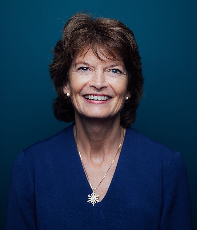 johnLorry11's tweet photo. She is from Alaska. Alaska is a red state. She has been senator since 2002. Vote her out! https://t.co/06VXcVS9Ul
