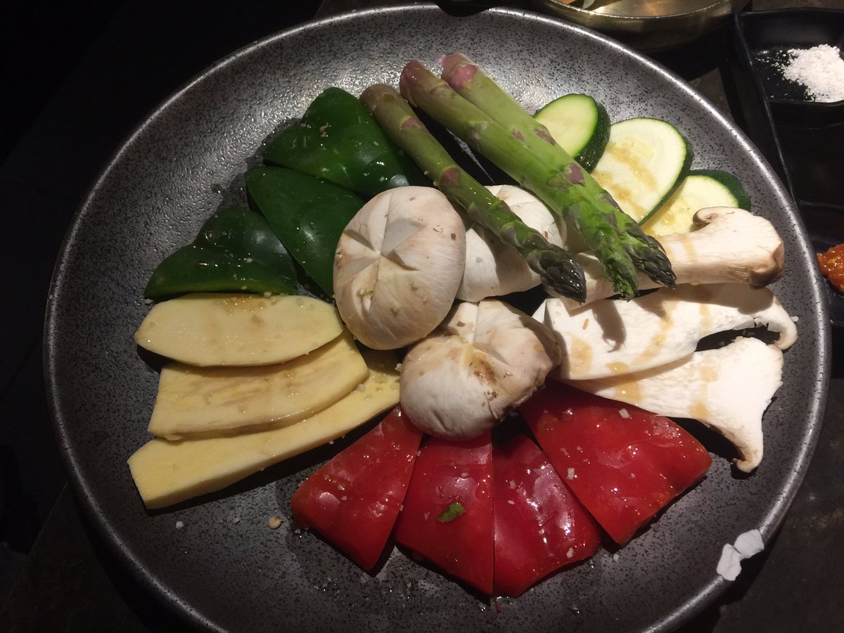 BtsGrannies's tweet photo. My Korean BBQ in NYC.  4* star! It was wonderful! Name is Samwon! #Samwon @maangchi  #KoreanBBQ  #NYC  #NewYears2020 https://t.co/ZPBFbrd9Hv