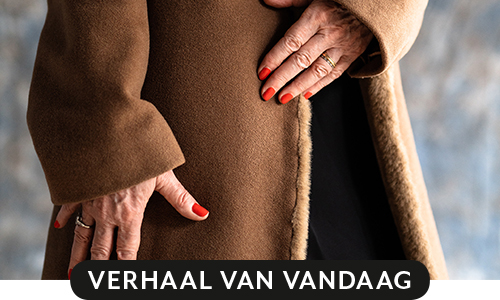 vrij_nederland's tweet photo. We gooien een kledingstuk na gemiddeld 7 keer dragen al weg. Deze winter is dus het moment om weer eens die oude lievelingstrui aan te trekken in plaats van een nieuwe te kopen, schrijft journalist Nynke van Spiegel. 'Maar wie heeft er nog zo'n trui?' https://t.co/84AJHZC7TE https://t.co/WG3RGVZg61