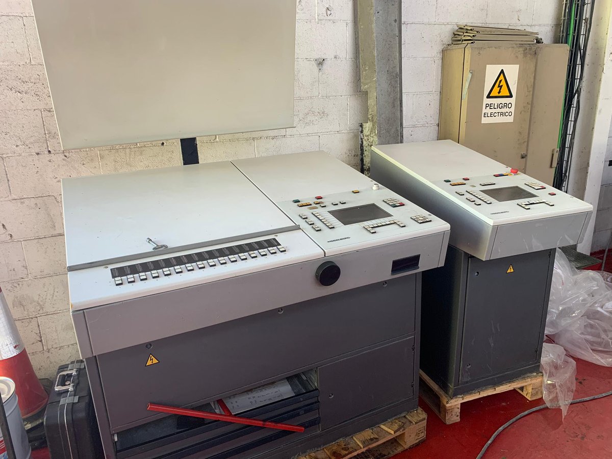 Multigraphic_SL's tweet image. 1997 HEIDELBERG SPEEDMASTER SM52-4H FOUR COLOUR 37 x 52 cm

info@multigraphic.es

- CPC 1.04
- CP Tronic
- Autoplate
- Alcolor
- Preset
- Automatic inking rollers
- High pile delivery
- IR Dryer
- Powder spray
- c. 51 mio. impressions

#usedprintingmachine #usedprintingequipment